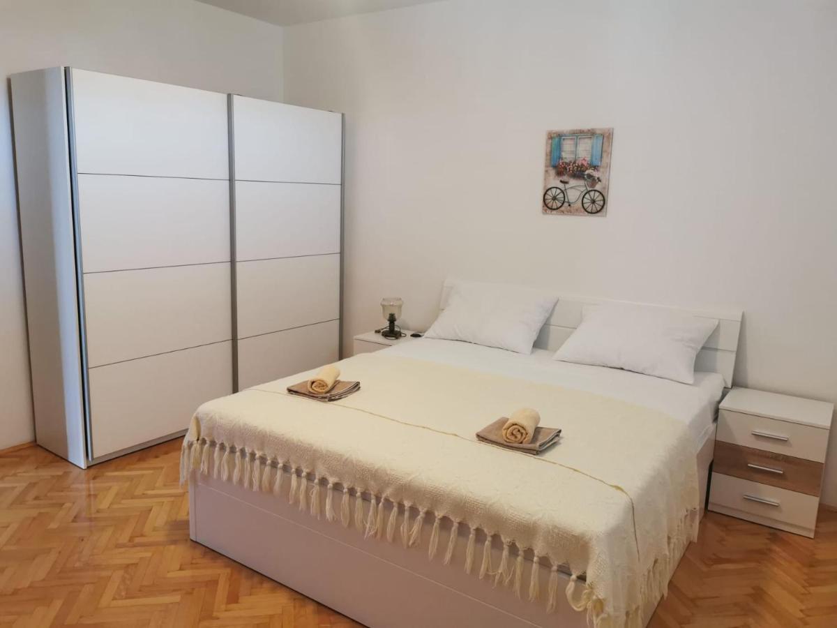Apartments Sanja Povljana Eksteriør billede